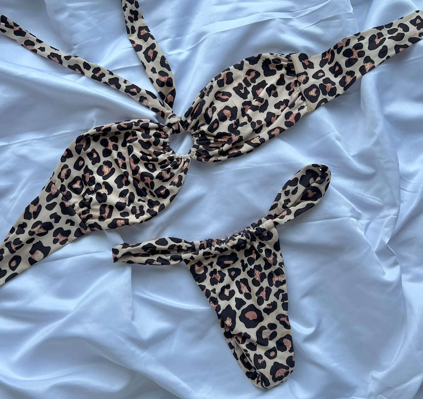 Luxury Leopard bikini top
