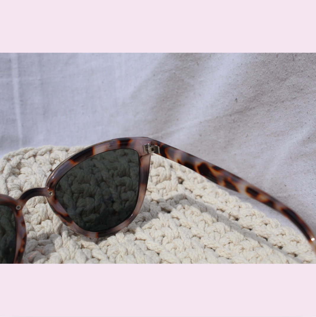 Retro Cat-eye Sunglasses